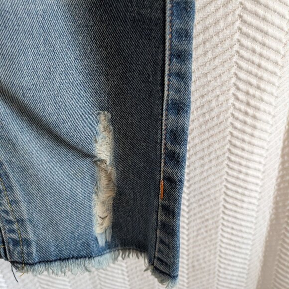 True Religion Joey Distressed Mini Jean Skirt Size 29 Low rise Y2K Festival - Picture 8 of 14